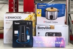 Lot 359  
            Edinburgh SR24 - Delivery Only 

                
QUANTITY OF KITCHEN & APPLIANCES ITEMS TO INCLUDE KENWOOD COMPACT FOOD PROCESSOR,...