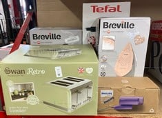 Lot 376  
            Edinburgh SR24 - Delivery Only 

                
QUANTITY OF KITCHEN & APPLIANCES ITEMS TO INCLUDE SWAN ST19020GN RETRO 4-SLICE TO...