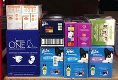 Lot 445  
            Edinburgh SR24 - Delivery Only 

                
QUANTITY OF PET PRODUCTS ITEMS TO INCLUDE IAMS KITTEN WET CAT FOOD CHICKEN IN GRA...