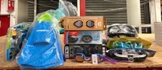 Lot 492  
            Edinburgh SR24 - Delivery Only 

                
QUANTITY OF SPORTS & EXERCISE ITEMS TO INCLUDE ZOGGS PREDATOR SWIMMING GOGGLES: L...