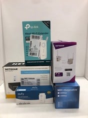 Lot 501  
            Edinburgh SR24 - Delivery Only 

                
QUANTITY OF TECH ITEMS TO INCLUDE NETGEAR WIFI BOOSTER RANGE EXTENDER | WIFI EXTE...
