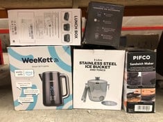 Lot 524  
            Edinburgh SR24 - Delivery Only 

                
QUANTITY OF KITCHEN & APPLIANCES ITEMS TO INCLUDE PIFCO 750W NON-STICK SANDWICH M...