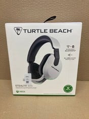 Lot 565  
            Edinburgh SR24 - Delivery Only 

                
TURTLE BEACH STEALTH 600 WHITE WIRELESS MULTI PLATFORM AMPLIFIED GAMING HEADSET F...