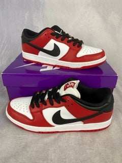 Lot 158  
            Nottingham Luxury Room - Delivery Only 

                
Nike SB Dunk Low Pro Premium BQ6817-600, Box - Size UK 8 (VAT ONLY PAYABLE ON BUY...