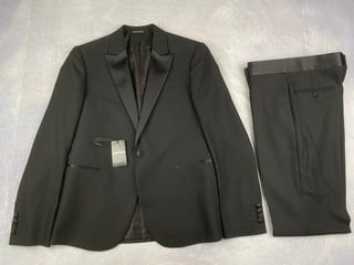 Lot 17  
            Nottingham Luxury Room - Delivery Only 

                
Emporio Armani Drop 8 M-Line Evening Tuxedo, With Tag & Spare Buttons - Size 50 R...