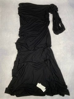 Lot 46  
            Nottingham Luxury Room - Delivery Only 

                
Rick Owens Lillies Poppy Gown, With Tags - Size 14 RRP £690