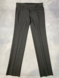 Lot 57  
            Nottingham Luxury Room - Delivery Only 

                
Corneliani Trousers - Size 54/7R