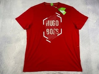 Lot 78  
            Nottingham Luxury Room - Delivery Only 

                
Hugo Boss T-Shirt, With Tags - Size XXXL 3XL (VAT ONLY PAYABLE ON BUYERS PREMIUM)...