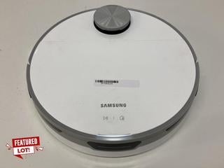 Lot 10  
            Birmingham Tech - Parcel Delivery Only 

                
SAMSUNG JET BOT ROBOT VACUUM (ORIGINAL RRP - £720). (CHARGING STATION) [JPTB6626]