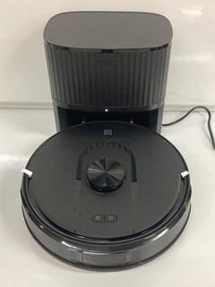 Lot 25  
            Birmingham Tech - Parcel Delivery Only 

                
CLEANOVA W11 ROBOT HOOVER (ORIGINAL RRP - £265) IN BLACK. (CHARGING STATION, REMO...