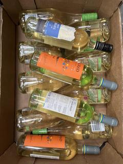 Lot 101  
            Chesterfield SR40 - Collection or Optional Home Delivery 

                
12 X ASSORTED BOTTLES OF WINE TO INCLUDE DELUXE, BOLGARD AND ALLINI (LOCATION: SR...