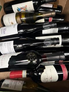 Lot 102  
            Chesterfield SR40 - Collection or Optional Home Delivery 

                
12 X ASSORTED BOTTLES OF WINE TO INCLUDE WILHELM HOLT, CARMEN AND MACON-LUGNY (LO...