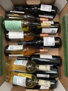 Lot 103  
            Chesterfield SR40 - Collection or Optional Home Delivery 

                
12 X ASSORTED BOTTLES OF WINE TO INCLUDE THE HOWLING'S, STEPHEN DAMIEN MAXWELL AN...