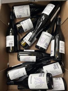 Lot 134  
            Chesterfield SR40 - Collection or Optional Home Delivery 

                
12 X BOTTLES OF SCHIEBER SZEKSZARDI TRILOGIA KADARKA (LOCATION: SR40)(WE OPERATE ...