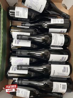 Lot 20  
            Chesterfield SR40 - Collection or Optional Home Delivery 

                
12 X BOTTLES OF SCHIEBER SZEKSZARDI TRILOGIA KADARKA (LOCATION: SR40)(WE OPERATE ...