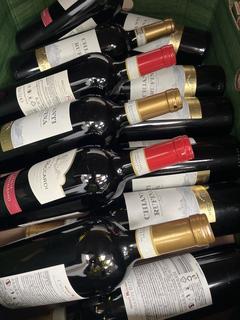 Lot 66  
            Chesterfield SR40 - Collection or Optional Home Delivery 

                
12 X ASSORTED BOTTLES OF CASATO DEI MEDICI RICCARDI CHIANTI TO INCLUDE MONTALBANO...