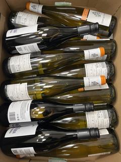 Lot 97  
            Chesterfield SR40 - Collection or Optional Home Delivery 

                
12 X ASSORTED BOTTLES OF WINE TO INCLUDE SCHIEBER AND GEWURTZTRAMINER (LOCATION: ...