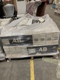 Lot 31  
            Birmingham - Collection Only 

                
QUANTITY OF AB DECOR SLOT METROPOLI GREY TILES (APPROX 24 BOXES)