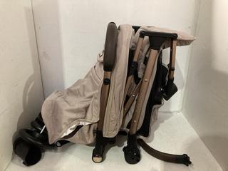 Lot 100  
            Birmingham SR108 - Parcel Delivery Only 
                
COSATTO WOOSH 4 STROLLER WHISPER MODEL NO-CT5732 ORIGINAL RRP £249