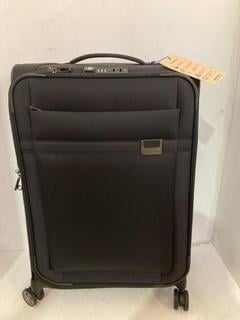 Lot 101  
            Birmingham SR108 - Parcel Delivery Only 
                
SAMSONITE AERIS SPINNER BLACK SOFT SHELL SUITCASE MEDIUM