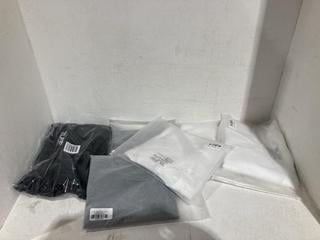 Lot 1030  
            Birmingham SR108 - Parcel Delivery Only 
                
10 X ASSORTED TUFFWRAPS PRODUCTS TO INCLUDE WHITE GYM SHIRT 4XL