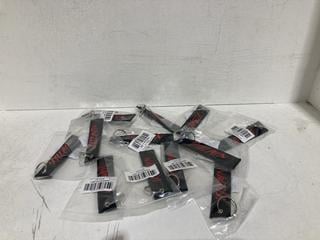 Lot 1072  
            Birmingham SR108 - Parcel Delivery Only 

                
BOX OF MIXED RUFF & TUFF VILLAIN KEYCHAINS TO INCLUDE ROYAL BLUE 7 WHITE TUFF KEY...