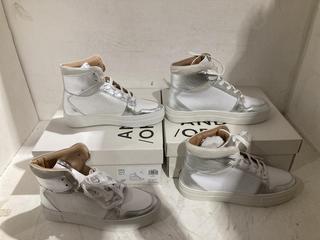 Lot 1083  
            Birmingham SR108 - Parcel Delivery Only 

                
2 X JOHN LEWIS & PARTNERS ITEMS TO INCLUDE EZRA WHOF LADIES TRAINERS SIZE UK 6 (8...