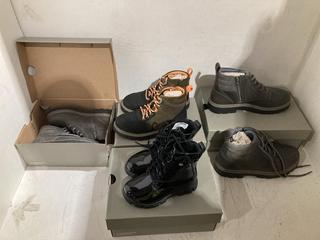 Lot 1085  
            Birmingham SR108 - Parcel Delivery Only 

                
4 X JOHN LEWIS & PARTNERS ITEMS TO INCLUDE CLARKS LORCAM HIKE O KIDS BOOTS SIZE U...