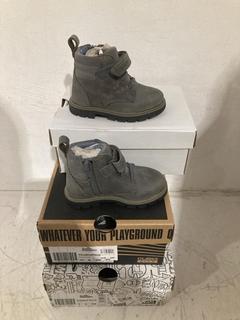 Lot 1087  
            Birmingham SR108 - Parcel Delivery Only 

                
3 X JOHN LEWIS & PARTNERS ITEMS TO INCLUDE CLARK GREY BOOTS FOR KIDS SIZE UK 4 (8...
