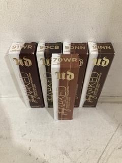 Lot 1124  
            Birmingham SR108 - Parcel Delivery Only 

                
10 X J0HN LEWIS & PARTNERS MAKE UP TO INCLUDE STAY NAKED WEIGHTLESS LIQUID FOUNDA...