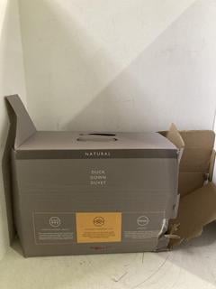 Lot 1170  
            Birmingham SR108 - Parcel Delivery Only 

                
JOHN LEWIS & PARTNERS NATURAL DUCK DOWN DUVET (80010 - 440009 - 610001)
