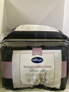 Lot 1176  
            Birmingham SR108 - Parcel Delivery Only 

                
2 X SILENTNIGHT TO INCLUDE HOTEL COLLECTION PILLOW PAIR