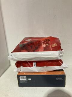 Lot 1188  
            Birmingham SR108 - Parcel Delivery Only 

                
3 X ITEMS TO INCLUDE SILENTNIGHT CAMPING DELUXE DOUBLE AIRBED