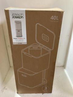 Lot 1230  
            Birmingham SR108 - Parcel Delivery Only 

                
JOSEPH JOSEPH 40L RECYCLING UNIT