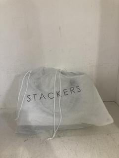 Lot 137  
            Birmingham SR108 - Parcel Delivery Only 
                
JOHN LEWIS & PARTNERS STACKERS BLACK LAPTOP BAG