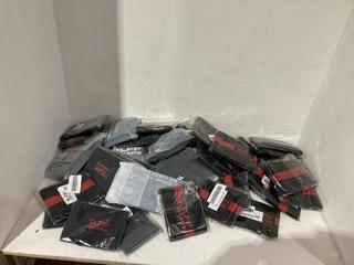 Lot 242  
            Birmingham SR108 - Parcel Delivery Only 
                
BOX OF TUFFWRAPS GYM STRAPS & GEAR TO INCLUDE TUFFWRAPS 22" CUFFS