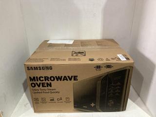 Lot 262  
            Birmingham SR108 - Parcel Delivery Only 

                
SAMSUNG MICROWAVE OVEN DIGITAL