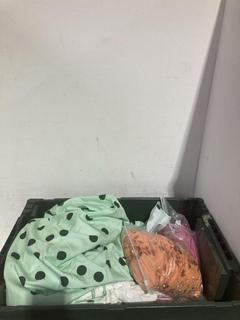 Lot 349  
            Birmingham SR108 - Parcel Delivery Only 

                
BOX OF LADIES CLOTHING IN VARIOUS STYLES & SIZES