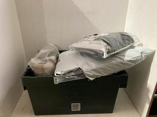 Lot 436  
            Birmingham SR108 - Parcel Delivery Only 
                
BOX OF ITEMS TO INCLUDE ONE PAIR FULLY LINED CURTAINS 228 X 183 CM