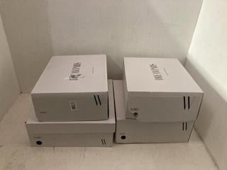 Lot 438  
            Birmingham SR108 - Parcel Delivery Only 
                
4 X WOMENS SHOES IN VARIOUS STYLES & SIZES