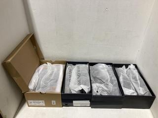 Lot 449  
            Birmingham SR108 - Parcel Delivery Only 
                
4 X MENS SHOES IN VARIOUS STYLES & SIZES