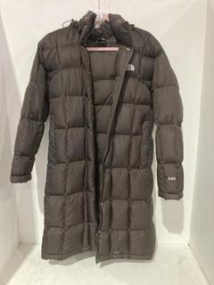 Lot 522  
            Birmingham SR108 - Parcel Delivery Only 

                
THE NORTH FACE WOMENS 600 BROWN PARKA PUFFER COAT SIZE UK M ORIGINAL RRP £170