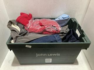 Lot 533  
            Birmingham SR108 - Parcel Delivery Only 

                
MIXED BOX OF CLOTHING IN VARIOUS STYLES & SIZES
