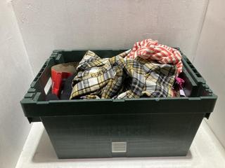 Lot 543  
            Birmingham SR108 - Parcel Delivery Only 

                
MIXED BOX OF CLOTHING IN VARIOUS STYLES & SIZES