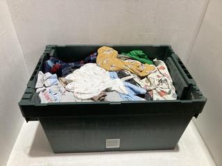 Lot 545  
            Birmingham SR108 - Parcel Delivery Only 

                
BOX OF CHILDREN'S CLOTHING IN VARIOUS STYLES & SIZES