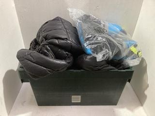 Lot 550  
            Birmingham SR108 - Parcel Delivery Only 

                
BOX OF LADIES CLOTHING IN VARIOUS STYLES & SIZES