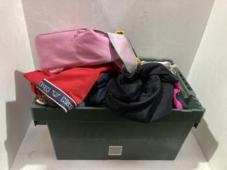 Lot 551  
            Birmingham SR108 - Parcel Delivery Only 
                
BOX OF CHILDREN'S CLOTHING IN VARIOUS STYLES & SIZES
