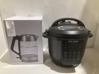 Lot 624  
            Birmingham SR108 - Parcel Delivery Only 

                
BOX OF JOHN LEWIS & PARTNERS ITEMS TO INCLUDE GLASS 1.7L KETTLE