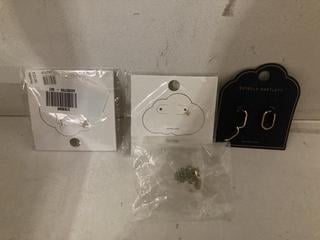 Lot 65  
            Birmingham SR108 - Parcel Delivery Only 
                
5 X ITEMS TO INCLUDE JOHN LEWIS & PARTNERS ESTELLA BARTLETT GOLD HOOP EARRINGS TO...