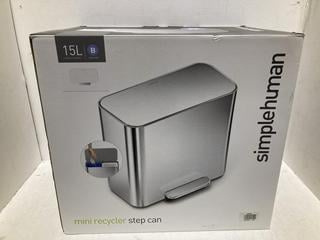 Lot 660  
            Birmingham SR108 - Parcel Delivery Only 

                
JOHN LEWIS & PARTNERS SIMPLEHUMAN DUAL COMPARTMENT 15L BIN